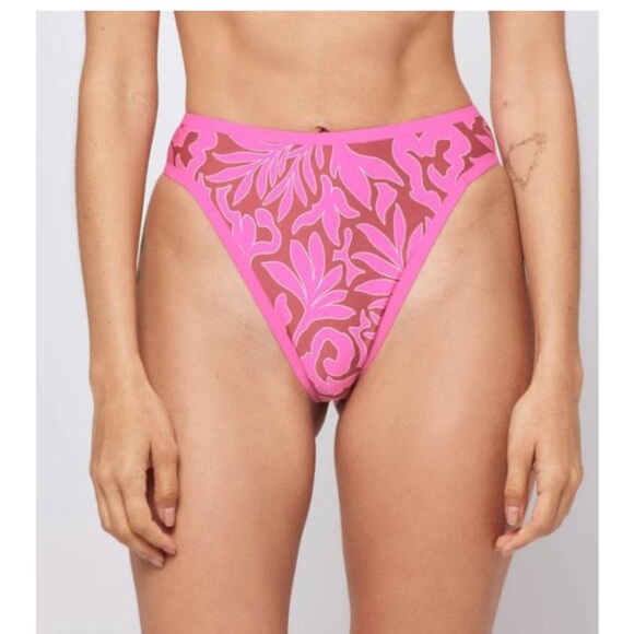 Fused Ventura Bikini Bottom in Tiki Tiki
LSPACE - Picture 1 of 9